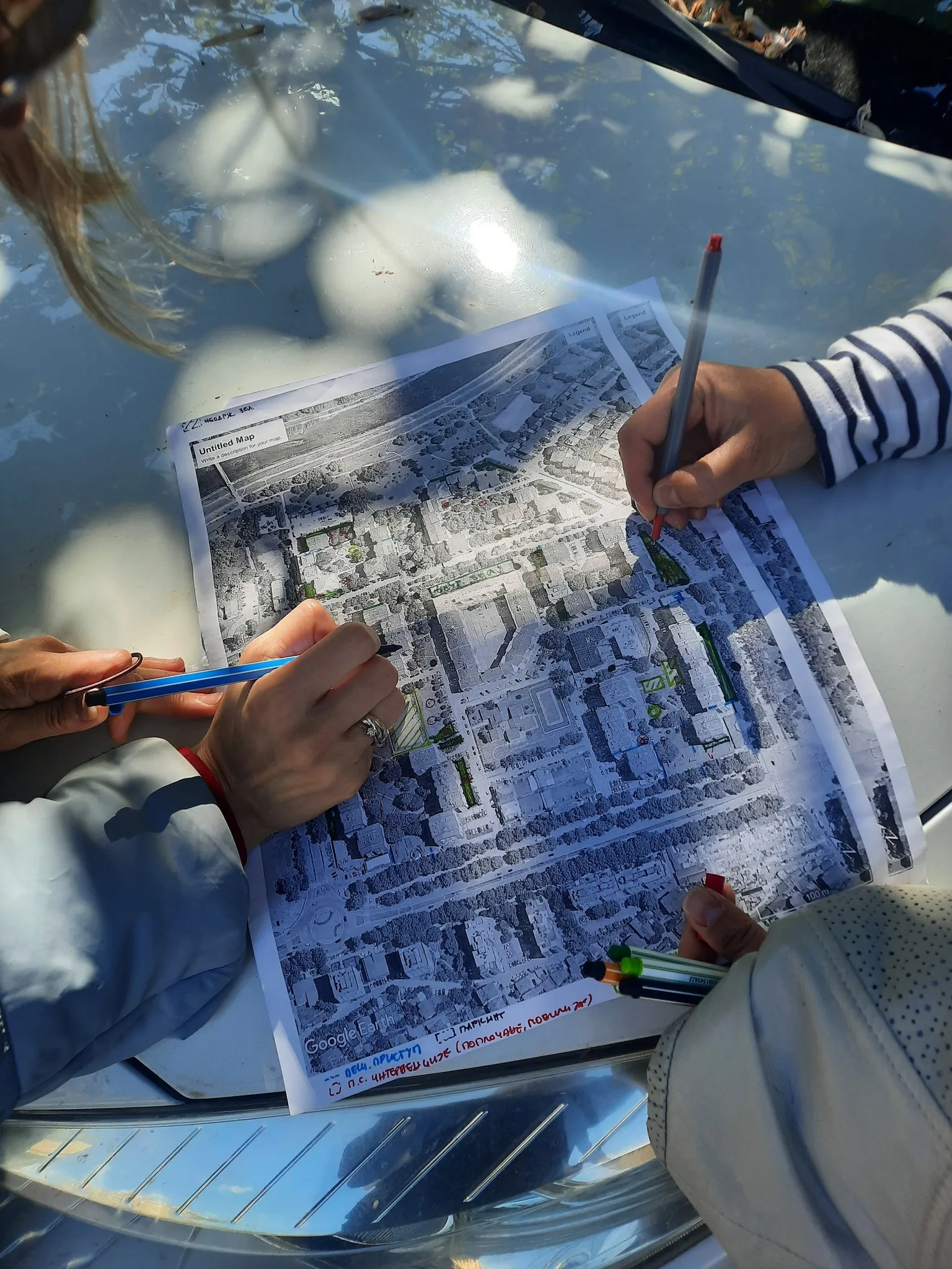RePOS team members doing research on the field in settlement Krive Livade in Niš